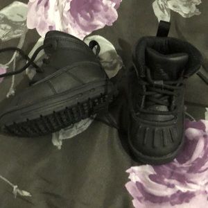 Toddler Nike Boots Size 5c